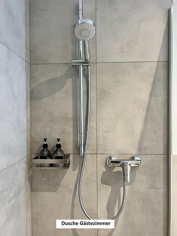 "Auslese 54" -Direkt Am Moselufer- Gaestezimmer & Ferienwohnung 特拉本特拉巴赫 外观 照片