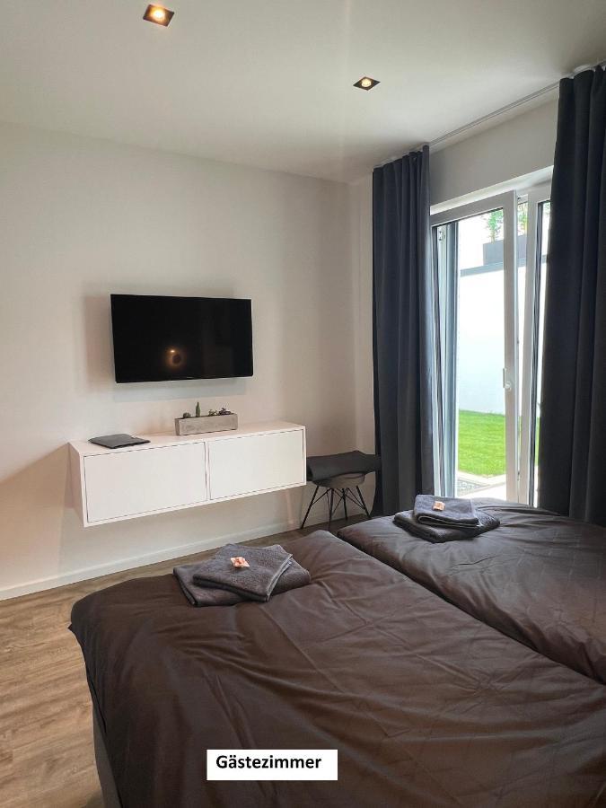 "Auslese 54" -Direkt Am Moselufer- Gaestezimmer & Ferienwohnung 特拉本特拉巴赫 外观 照片