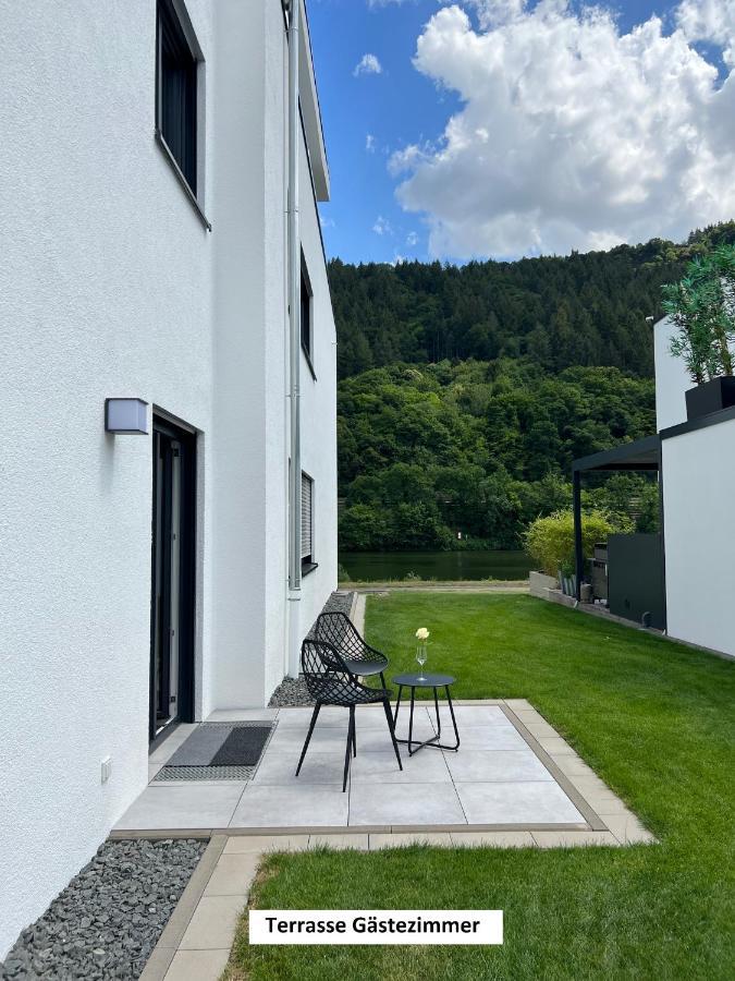 "Auslese 54" -Direkt Am Moselufer- Gaestezimmer & Ferienwohnung 特拉本特拉巴赫 外观 照片