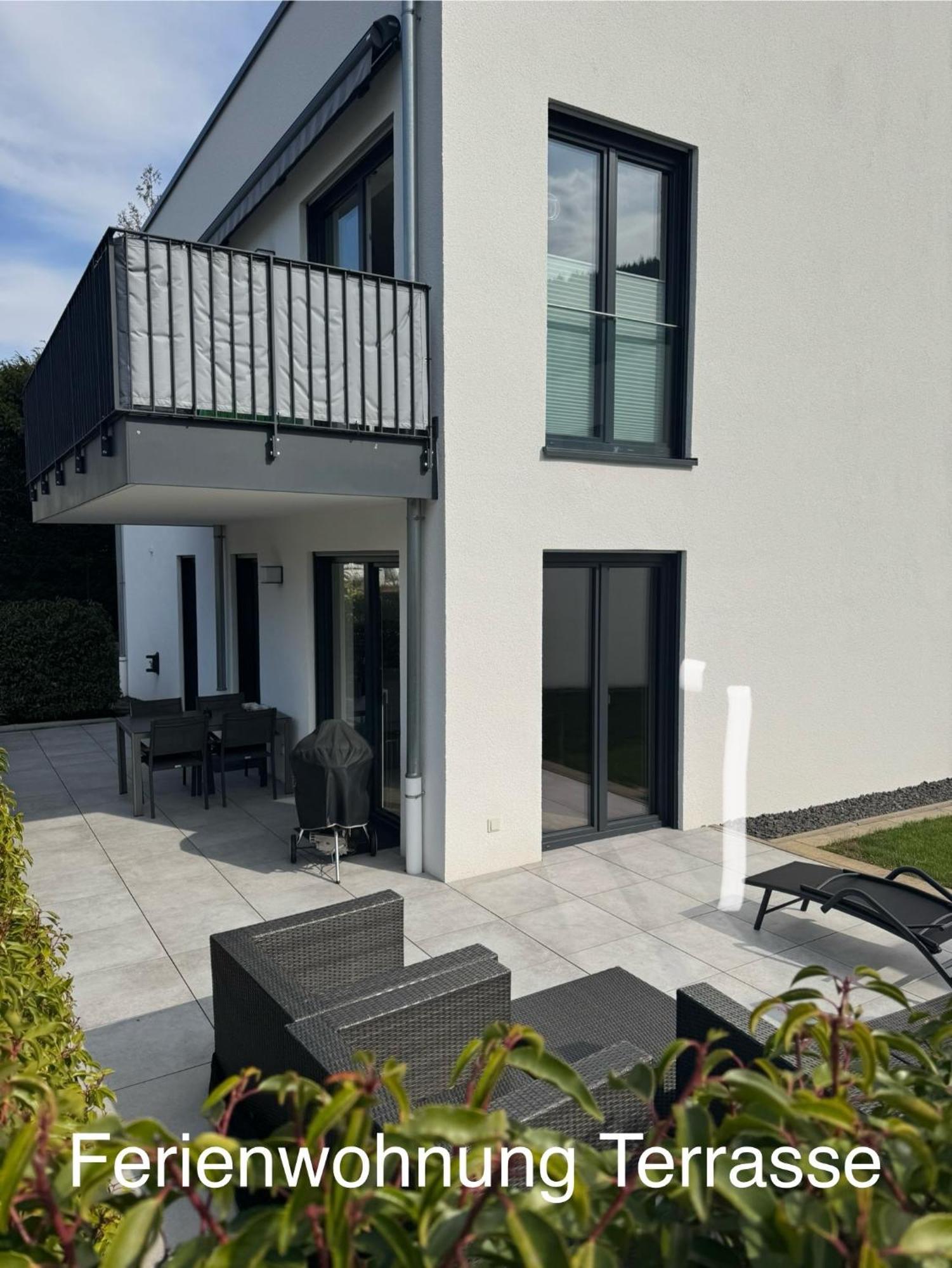 "Auslese 54" -Direkt Am Moselufer- Gaestezimmer & Ferienwohnung 特拉本特拉巴赫 外观 照片