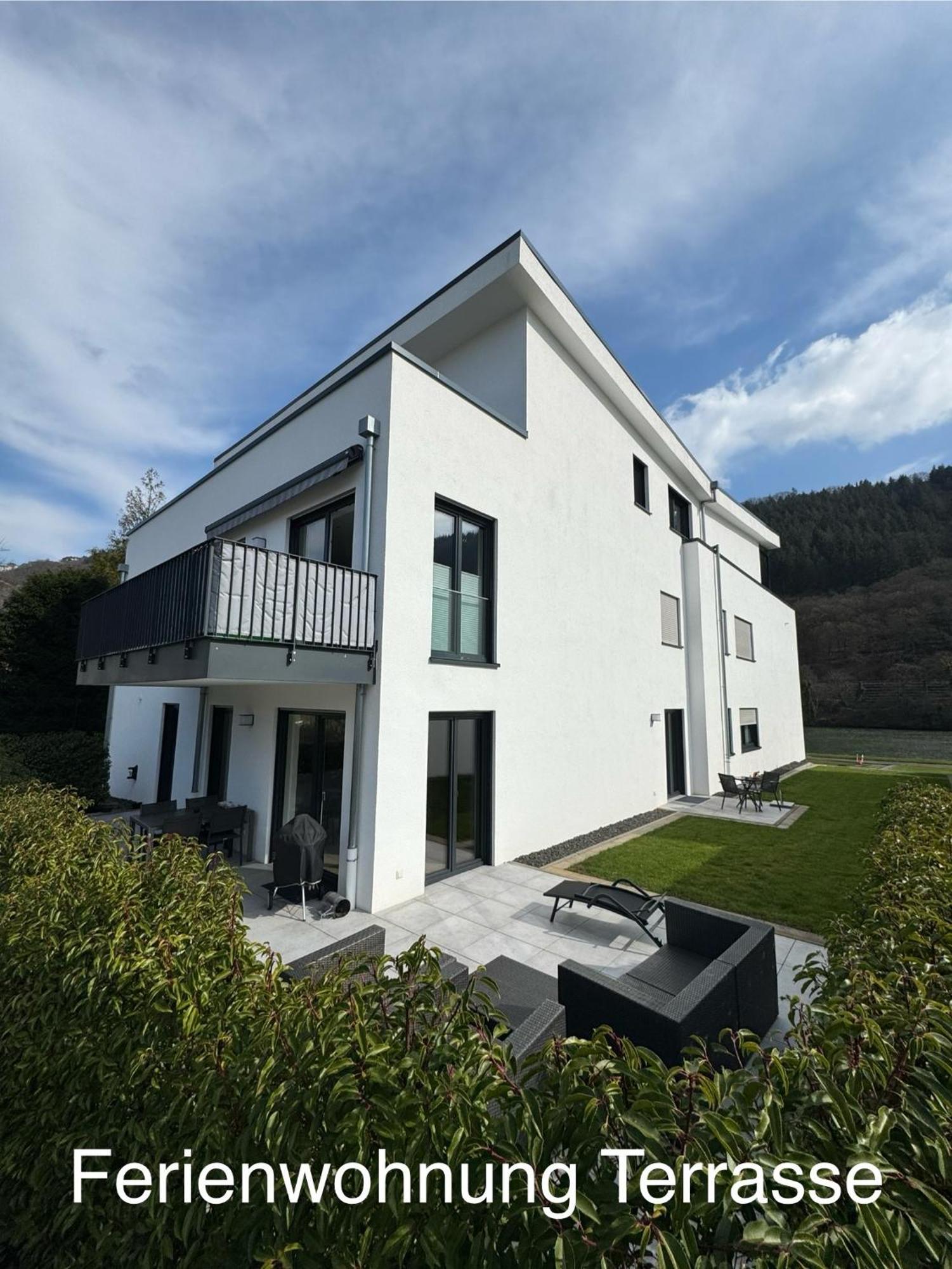 "Auslese 54" -Direkt Am Moselufer- Gaestezimmer & Ferienwohnung 特拉本特拉巴赫 外观 照片